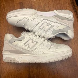 New Balance 550 Sneaker Tennis Shoe Size 7 Women’s
